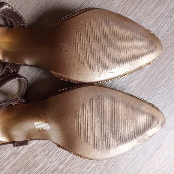 VINTAGE Haute Diva mochi Heels Sandals Slingback Golden Embellished Size 6 Re… - Picture 12 of 16
